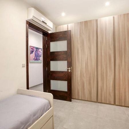 Apartment With Pool-Hosted By Sweetstay Zebbug  Exterior foto